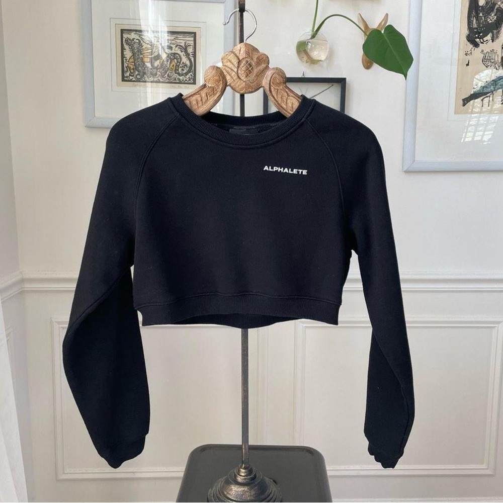Alphalete Black Cropped Fleece Sweatshirt Pullover Size Small